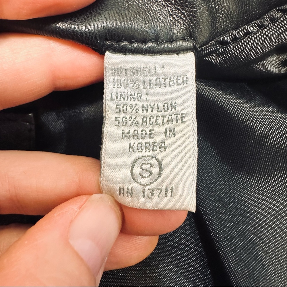 Vintage Lord & Taylor black 100% leather vest, size small - Picture 6 of 7